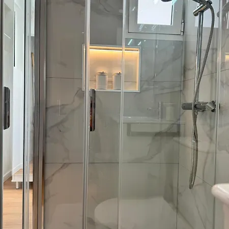 Beachfront - Front Row, Sea View, Penthouse Feeling, Fast Wifi, Smart-tv *